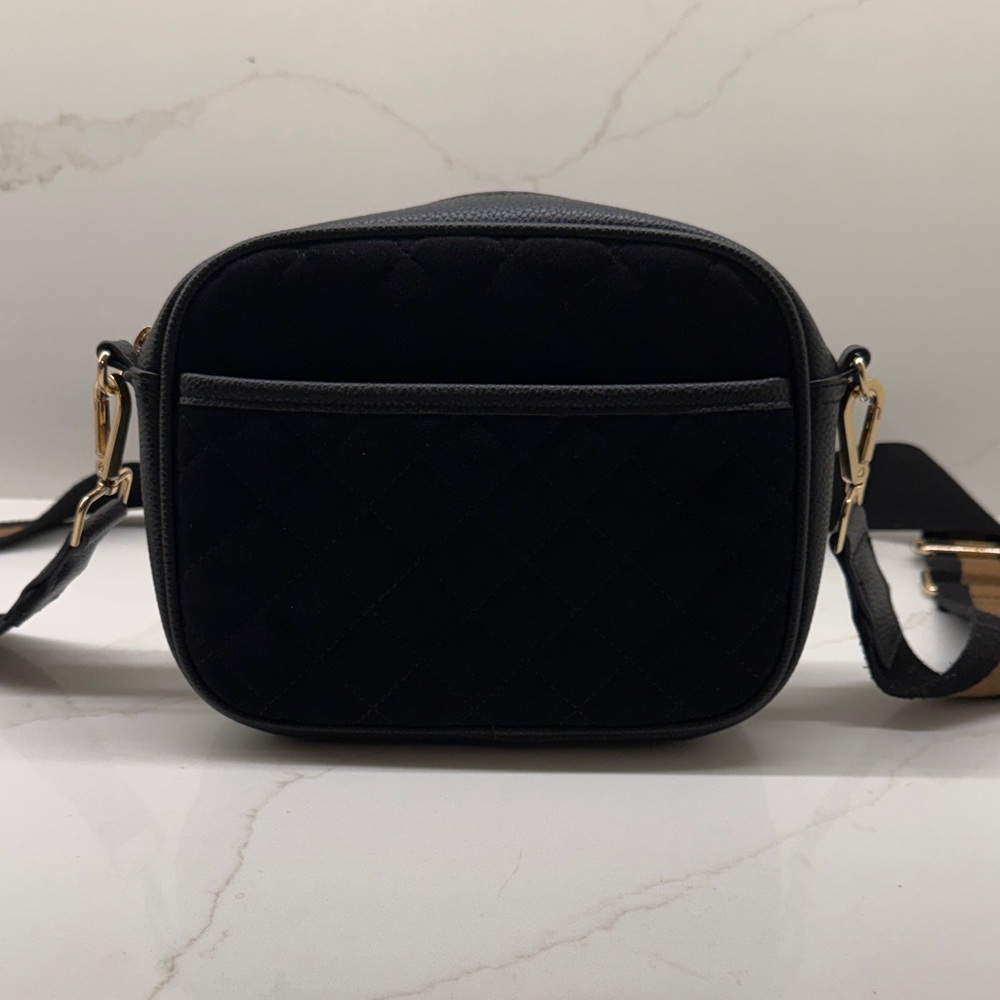 Elegant Black Quilted Crossbody Bag